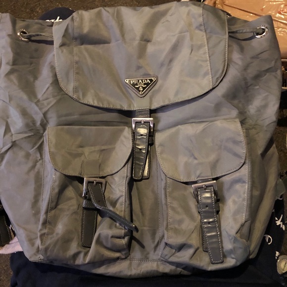 Prada bag - Picture 9 of 16